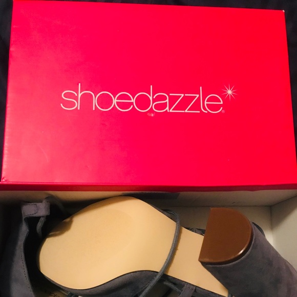 ShoeDazzle Heels - Picture 2 of 2